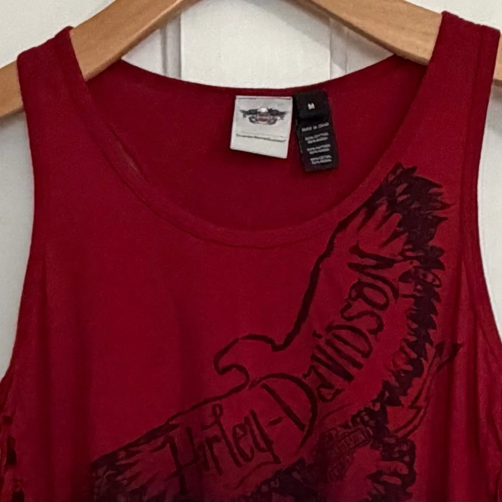Harley-Davidson Women's Red to Black Ombre Tank with Braided Sides - Picture 3 of 3